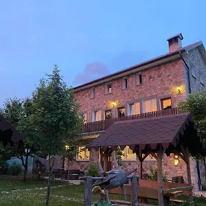 bujtina-makry.albaniahotels.org/