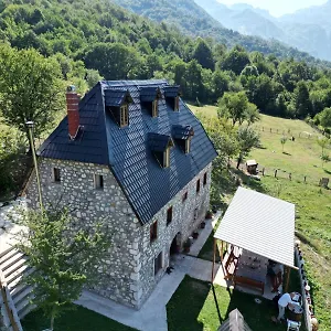  Affittacamere Rrashkadoli Albania